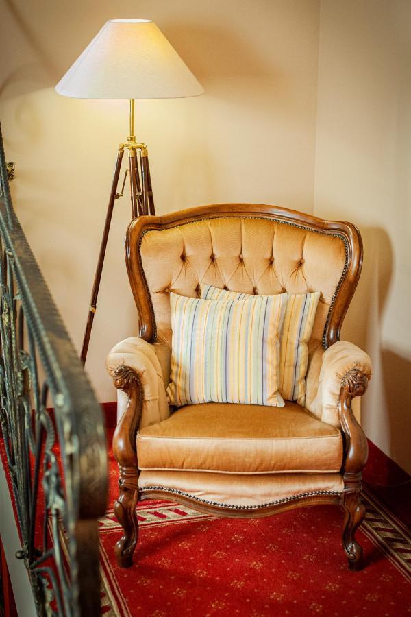 Hotel Spichlerz Lubawa Extérieur photo